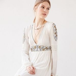 RARE Ecote NEW Urban Outfitters 0 XS White Dress